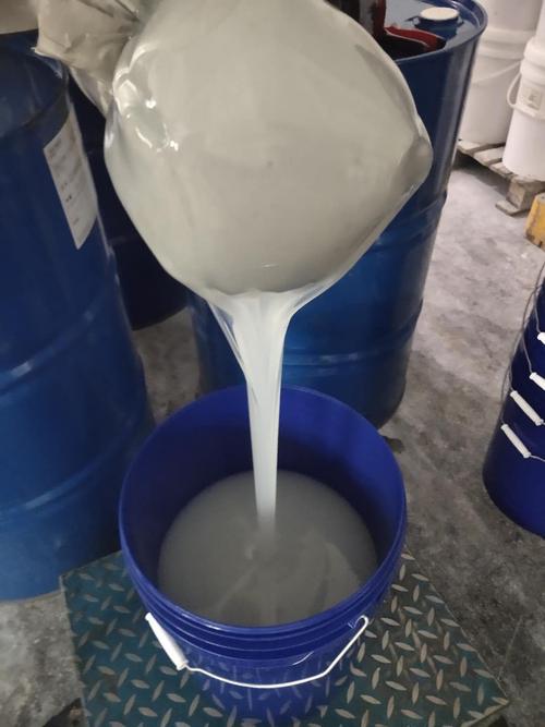 东莞厂家自产自销室温不冒油拉力好双组份硫化液体硅胶人体胶